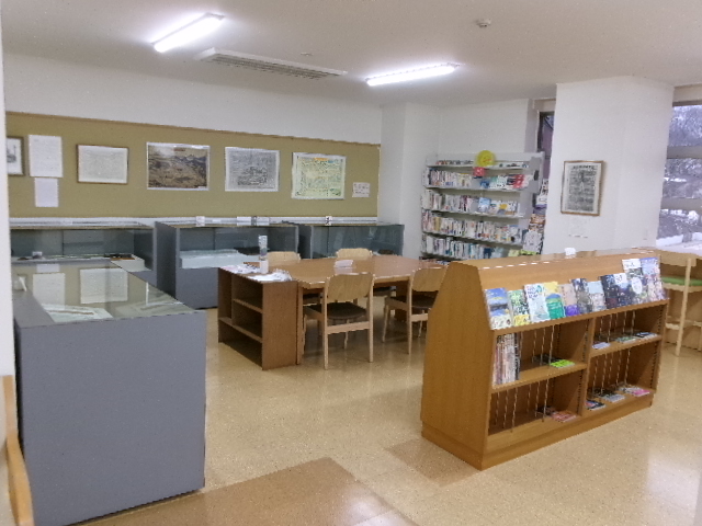 温泉図書館内